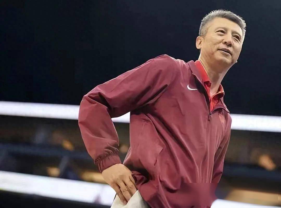 球队内部人事变动，影响战术部署备受关注的简单介绍